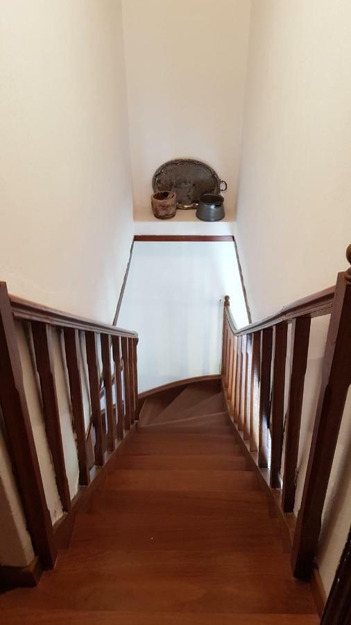 Ample Modern Country Home เนอา เอปิดาวรอส ภายนอก รูปภาพ